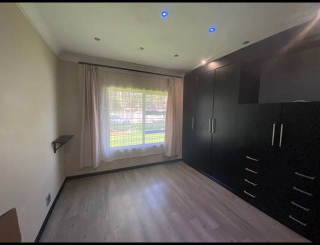 3 BEDROOM FREEHOLD FOR SALE IN COMET